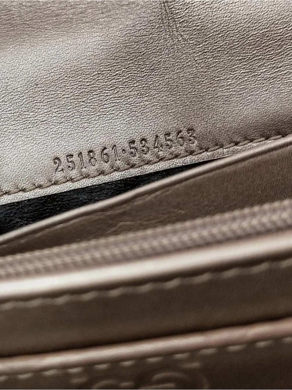 Gucci Heart Long Wallet Leather - Picture 10 of 13